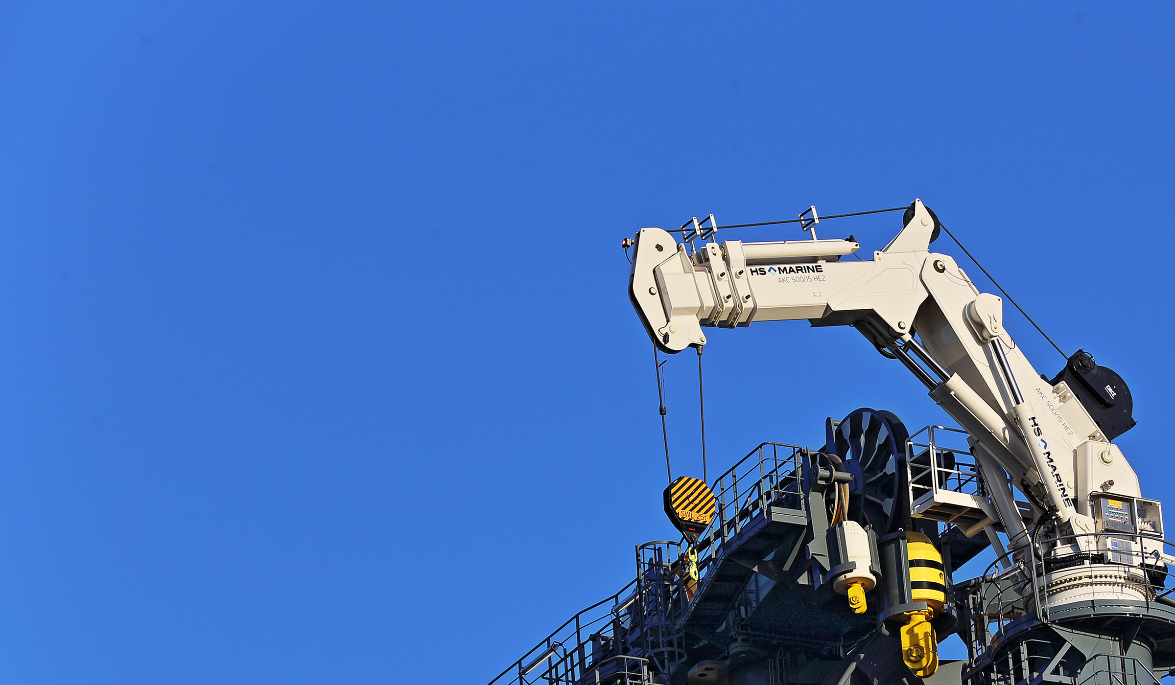 pipe-laying-vessels-hs-equipment-the-ultimate-crane-specialist